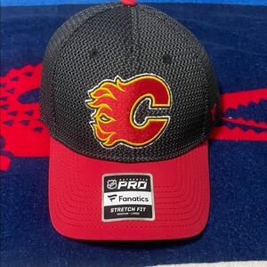Fanatics Black and Red Calgary Flames Hat